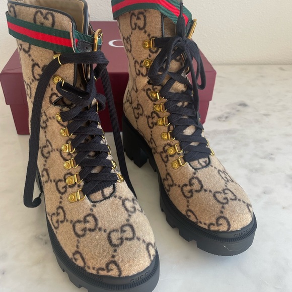 Gucci wool ankle boot, size 8 - Picture 2 of 6